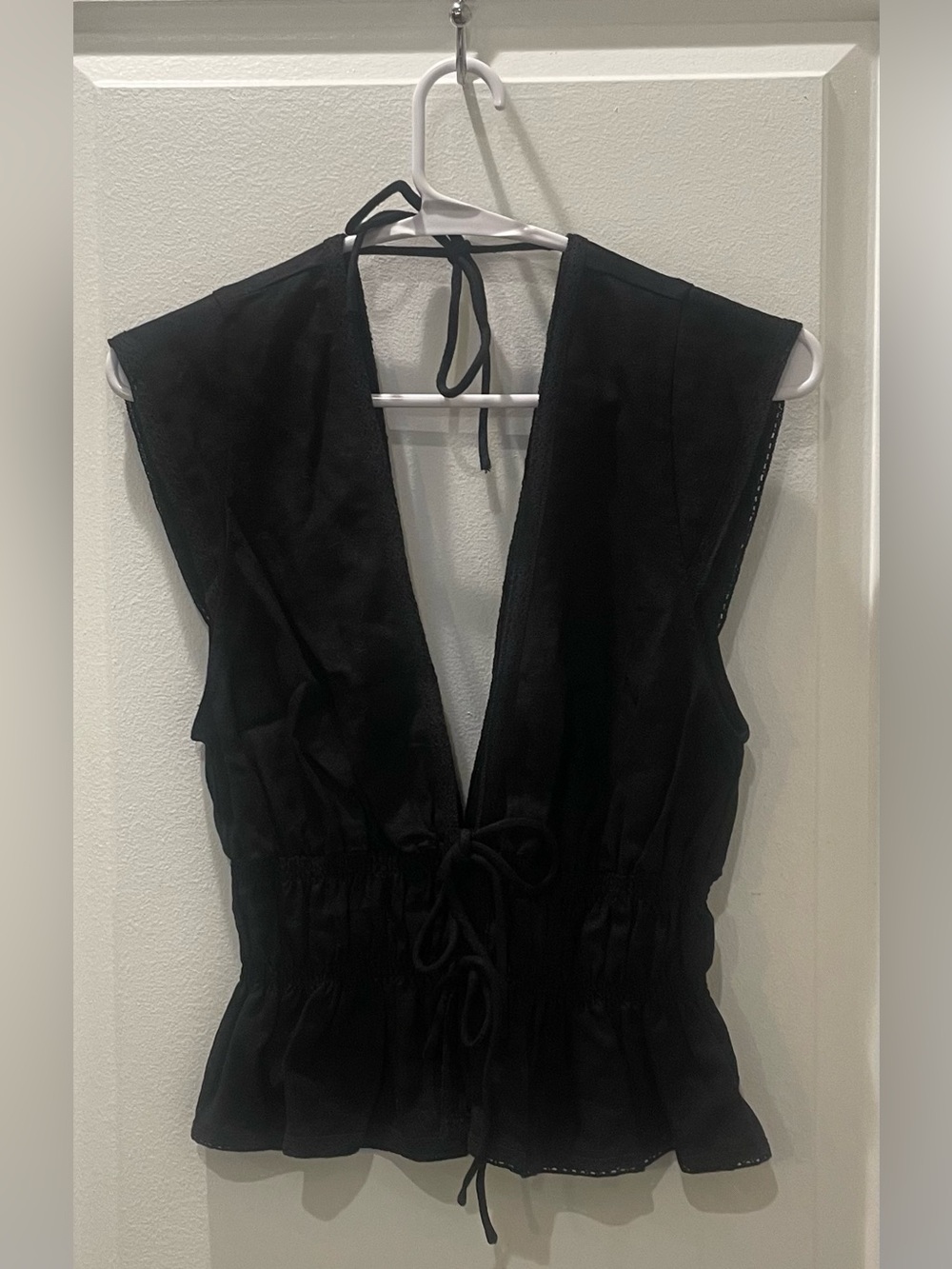 NEW…WAYF Tie-Front Linen Blend Top - Picture 4 of 6